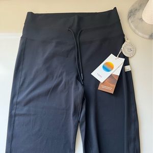 Vuori daily black jogger never worn